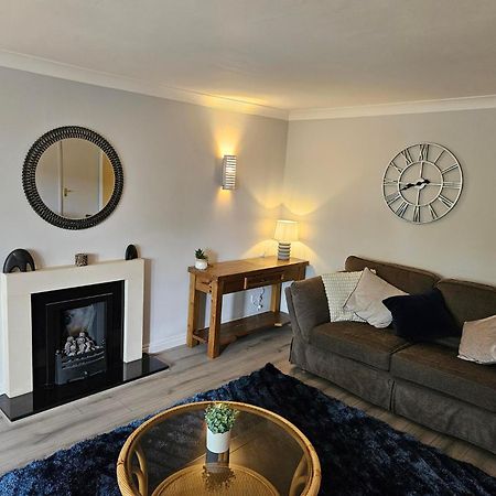 Redcot Gardens Stamford 4 Bed Contractor Familt Home With Parking Luaran gambar