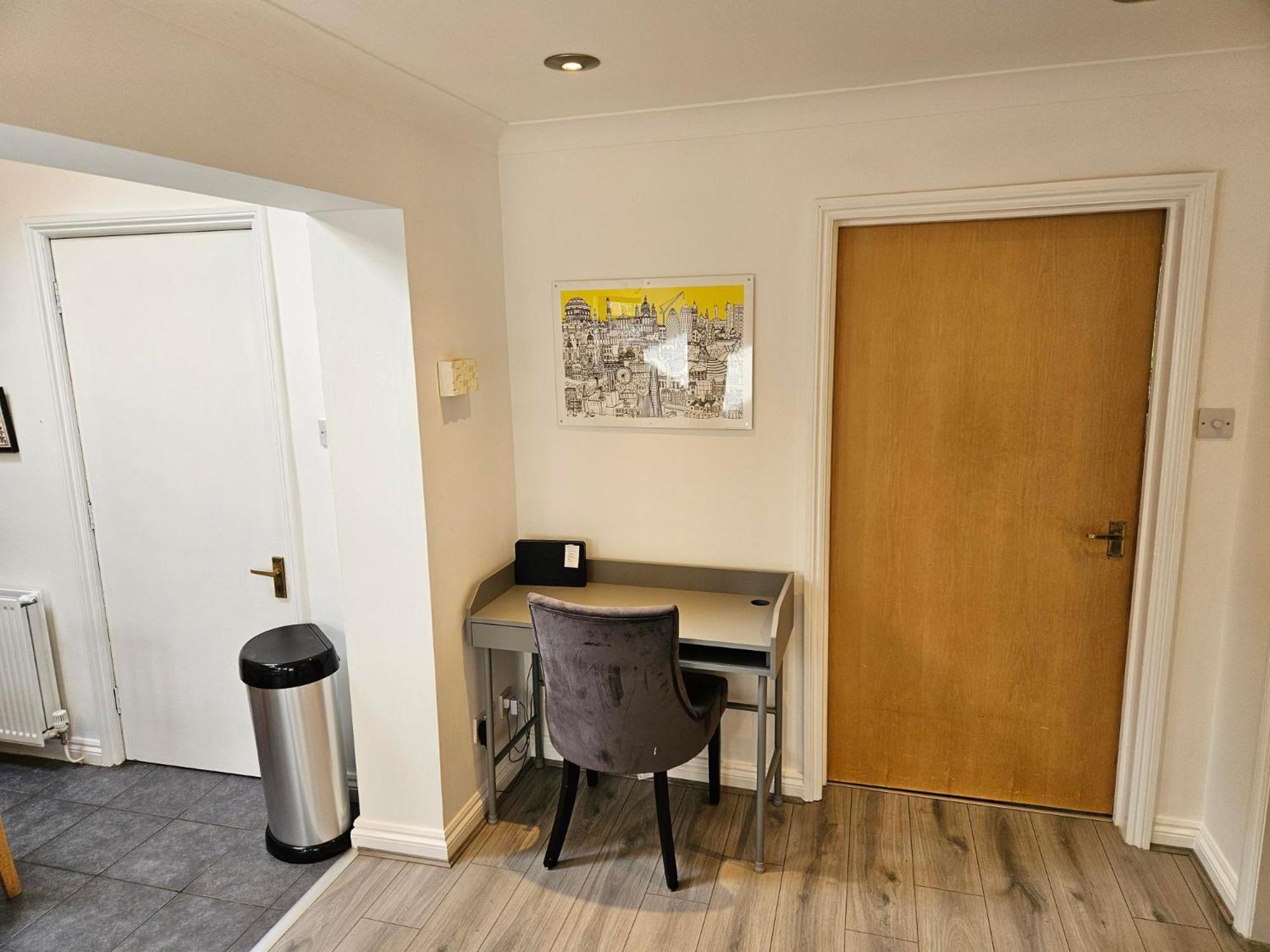 Redcot Gardens Stamford 4 Bed Contractor Familt Home With Parking Luaran gambar