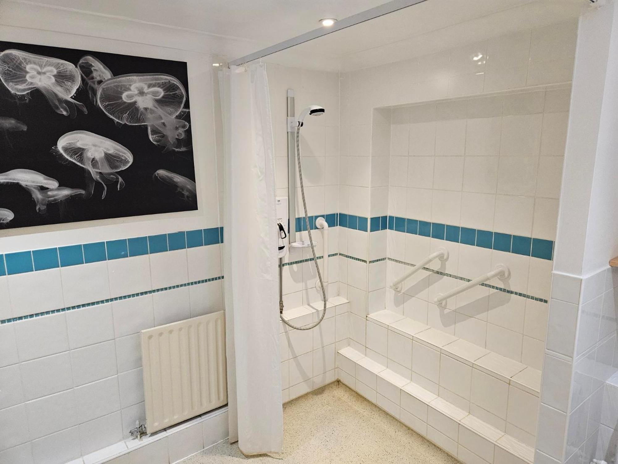 Redcot Gardens Stamford 4 Bed Contractor Familt Home With Parking Luaran gambar