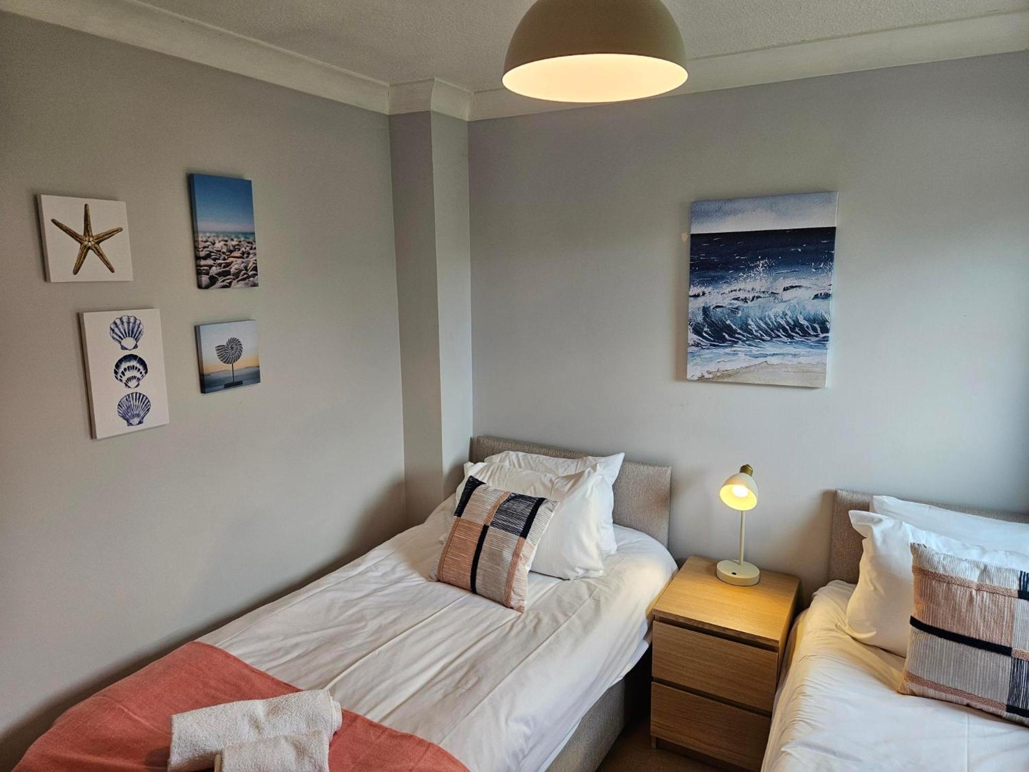 Redcot Gardens Stamford 4 Bed Contractor Familt Home With Parking Luaran gambar